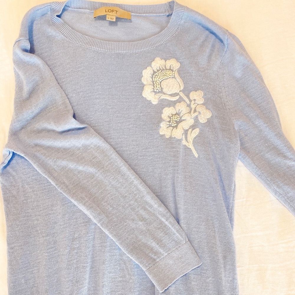 Loft sweater with flower